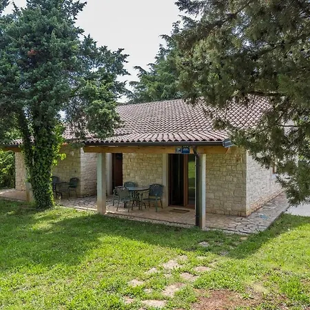 Guest house House Materada 3*