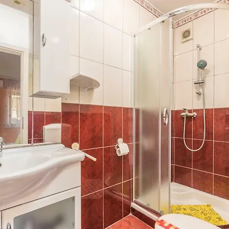 بيت ضيافة House Materada 3*
